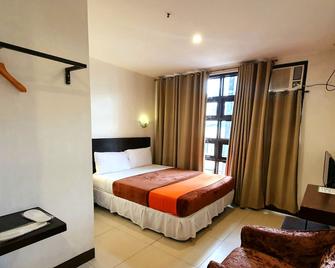 A Hotel Baguio - Baguio - Bedroom