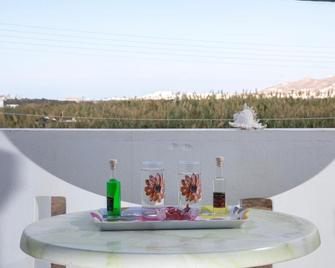 Flora Apartments & Studios - Naxos - Balcon
