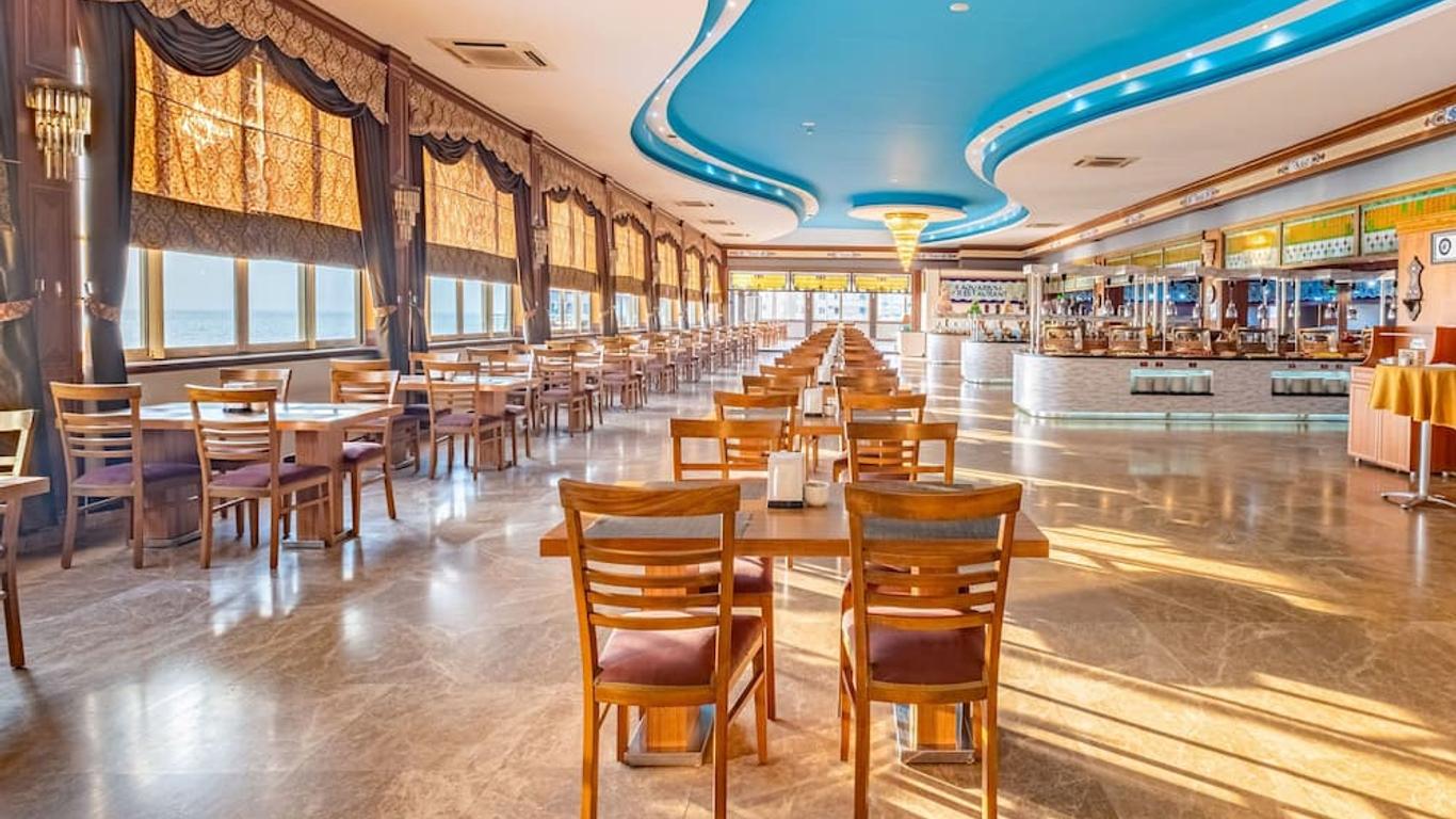 Senza Grand Santana Hotel