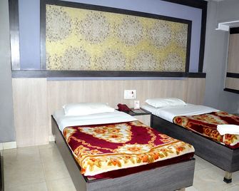 Hotel Sun-Om - Raipur - Habitación