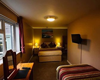 OYO Ocean Haze Hotel - Haverfordwest - Habitación