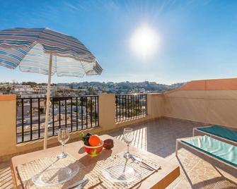 Pool and Sea, Penthouse Merill Apart 6 - Mellea - Balcone