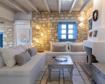 Sand Key Villa 1 - Santa Maria - Living room