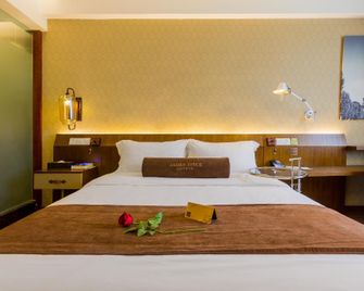 James Joyce Coffetel Qinhuangdao People - Qinhuangdao - Makuuhuone