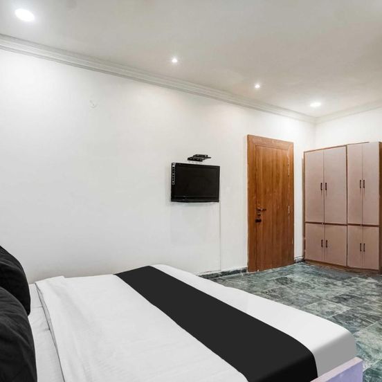 Hotel O Ratan Lal Nagar image 1