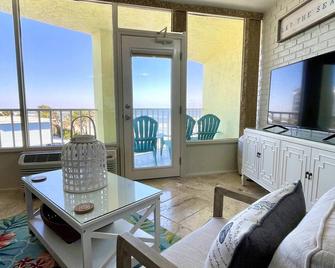 Sea Dreams - Beachside 1 bedroom at Symphony Beach - Ormond Beach - Obývací pokoj