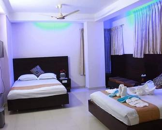 Royal Palm Hotel - Sylhet - Bedroom