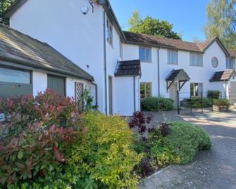 Burlton Inn - Shrewsbury - Building