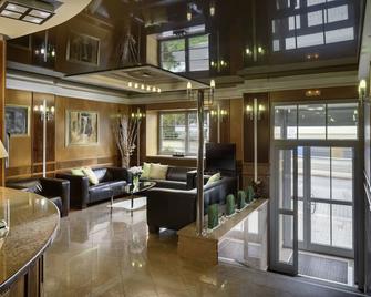 Hotel Oya - פראג - לובי