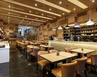 Capital Hotel Songshan - Taipei City - Bar