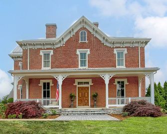 Stuart Manor Bed and Breakfast - Carlisle - Building
