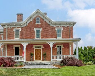 Stuart Manor Bed and Breakfast - Carlisle - Bâtiment