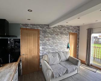 B3 Rickardos Holiday Lets - Mablethorpe - Living room