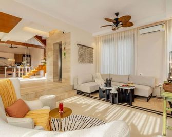 Villa Orann - Lux 5BR in the Heart of Vagator - Vagator - Living room