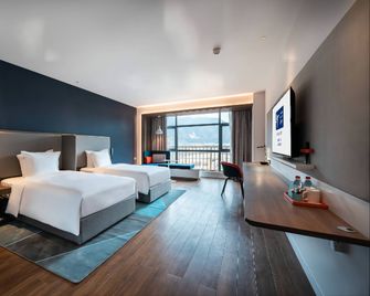 Holiday Inn Express Linzhi Airport By IHG - Nyingchi - Schlafzimmer