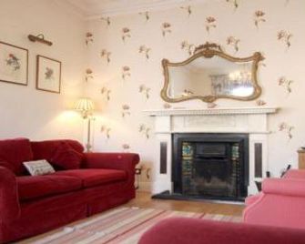 Hill House Clifden - Clifden - Living room