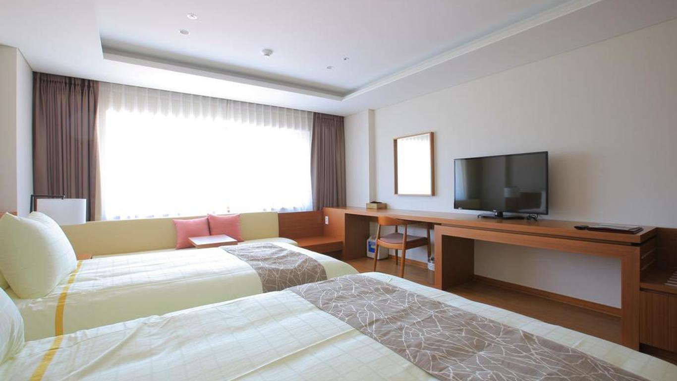 Mona Yongpyong Villa Condominium