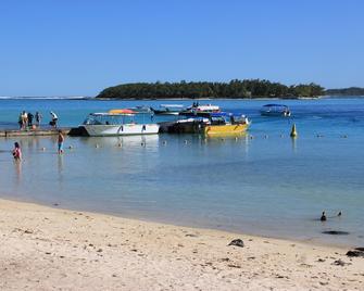 Lebovallon B&B - Mahébourg - Beach