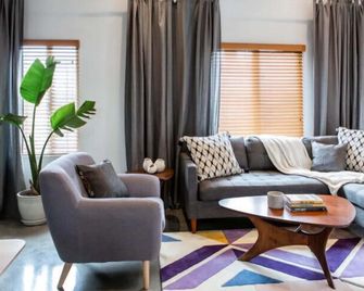 Hotel Royal - לונג ביץ' - סלון