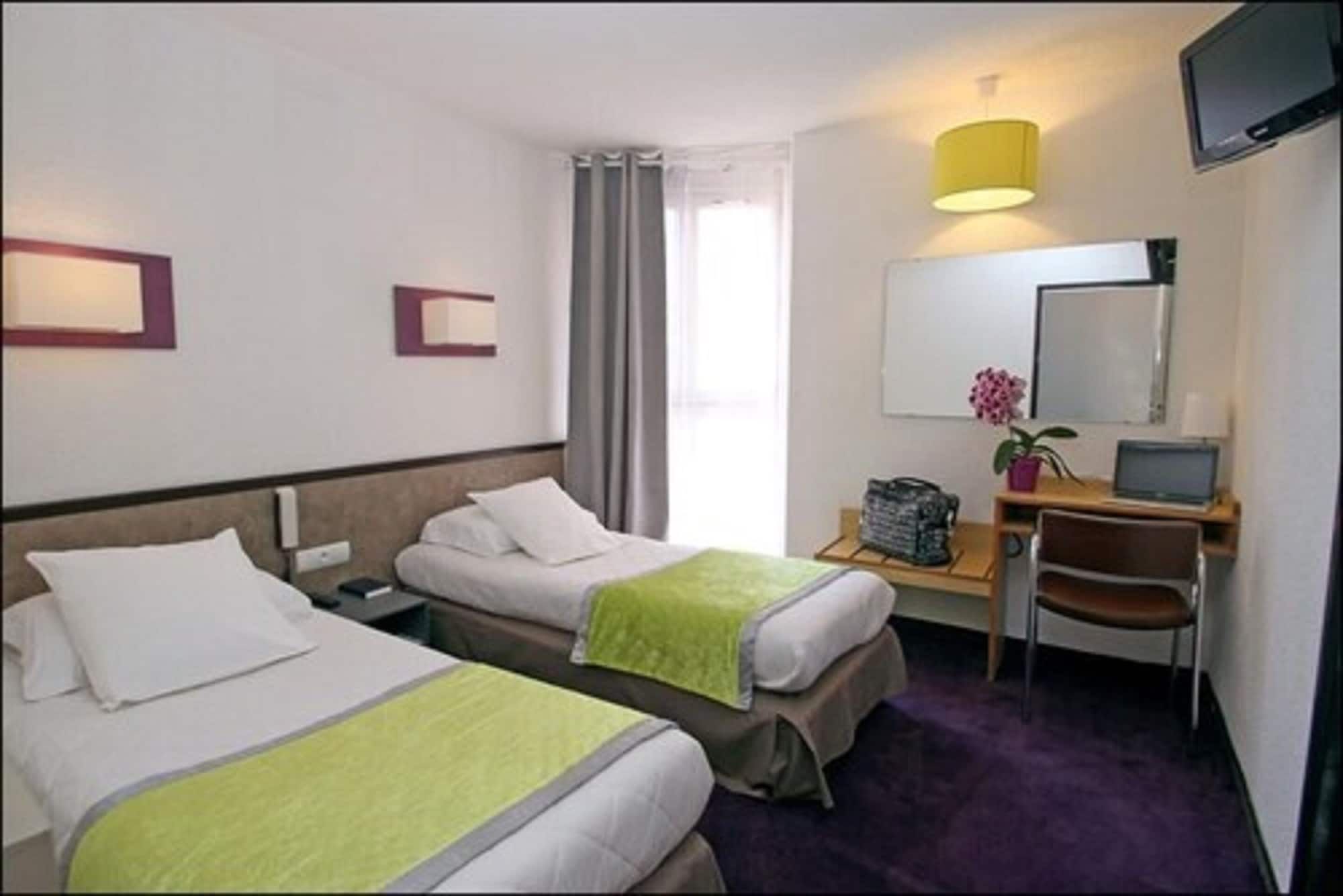 Hôtel Peyramale - לורד