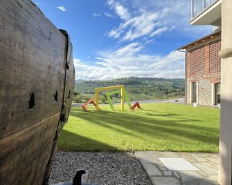 Le Cornici - Cascina di Charme - Diano d'Alba