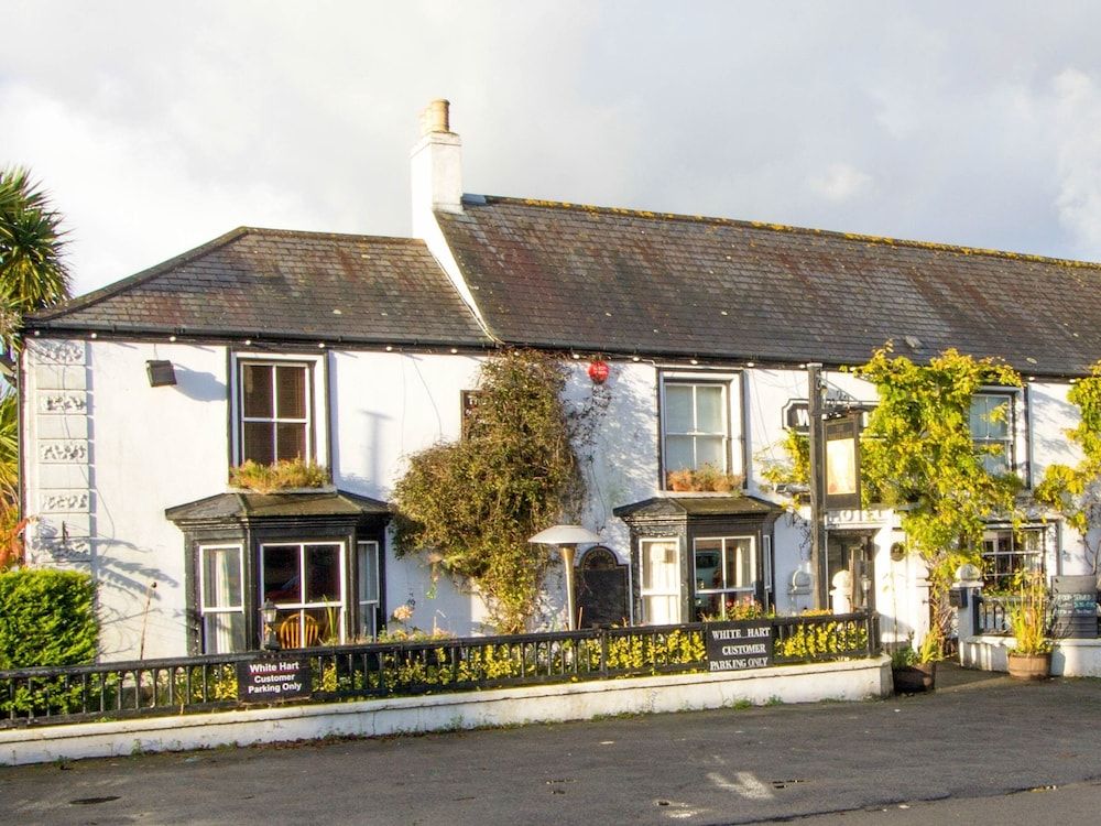 The White Hart - Helston - Budova
