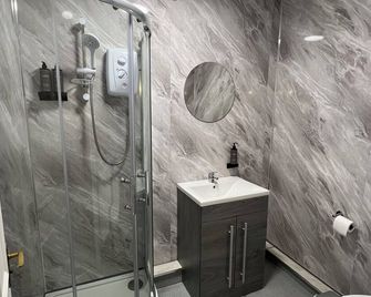 High Corner Hotel - Llanharan