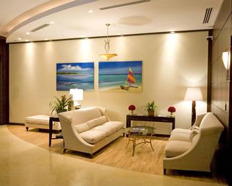 Caribbean Club Luxury Condo Hotel - Georgetown