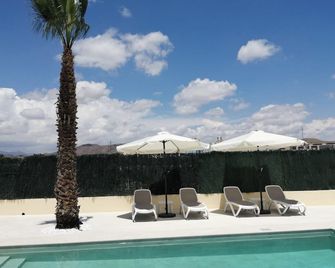 Villa - Sleeps 4 - Pool - Patio - Parking - Arboleas - Pool