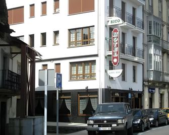 Hotel Rico - Luarca - Edificio
