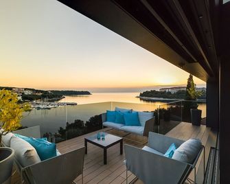 Boutique Hotel Valsabbion - Pula - Balcony