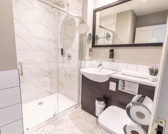 Blackfriars - Inverness - Bathroom