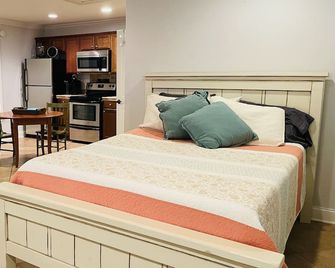 Private Pool House in Florence, AL - Florence - Slaapkamer