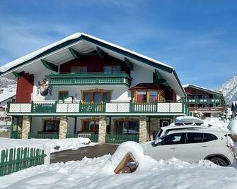 No. 13 Fewo Litnis - Guesthouse Braito - Grän - Gebäude