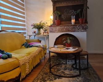 mi casa de buenos aires - بوينس أيرس - غرفة معيشة