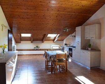 Appartamento Edoardo centro storico Cervia - Cervia - Kitchen