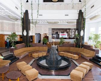 فندق مركز المنستير - المنستير - ردهة