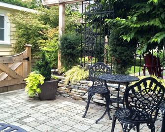 Buttercup Guest House - Vancouver - Patio