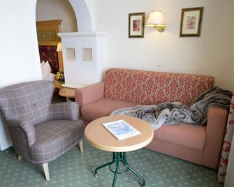 Hotel Zehnerkar & Hotel Obertauern - Tamsweg - Living room