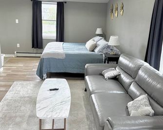 Grand Getaways Apt. #2 - Superior - Habitación