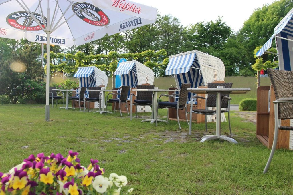 Hotel & Restaurant Seebrücke - צינגסט - פטיו