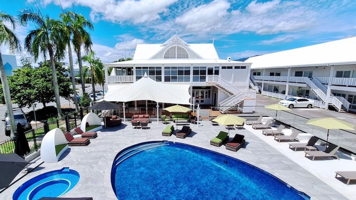 Ramada By Wyndham Cairns City Centre