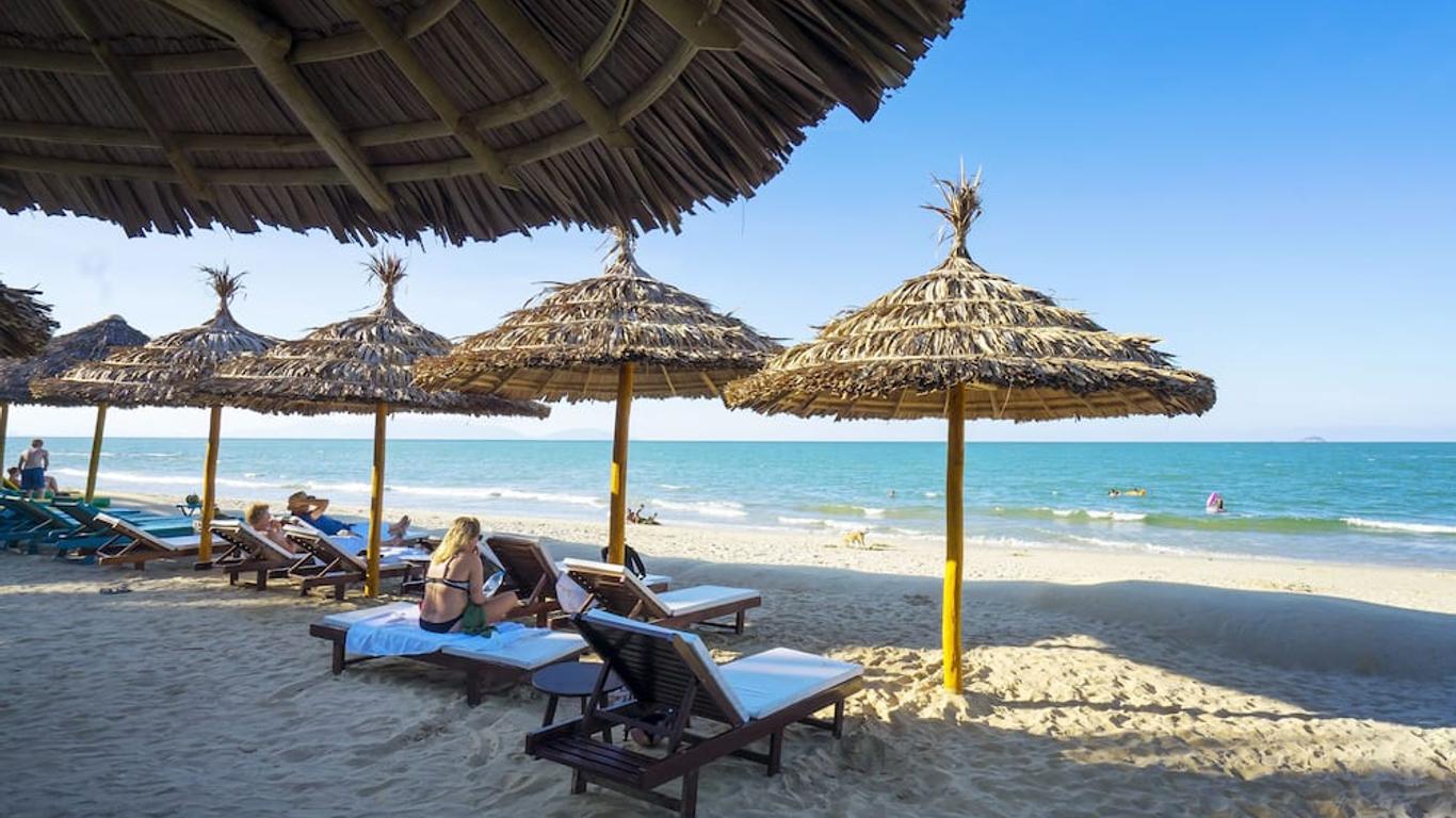 Hoi An Aurora Riverside Hotel and Spa