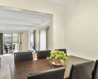 Francis Geelong 156 - 벨몬트 - 다이닝룸