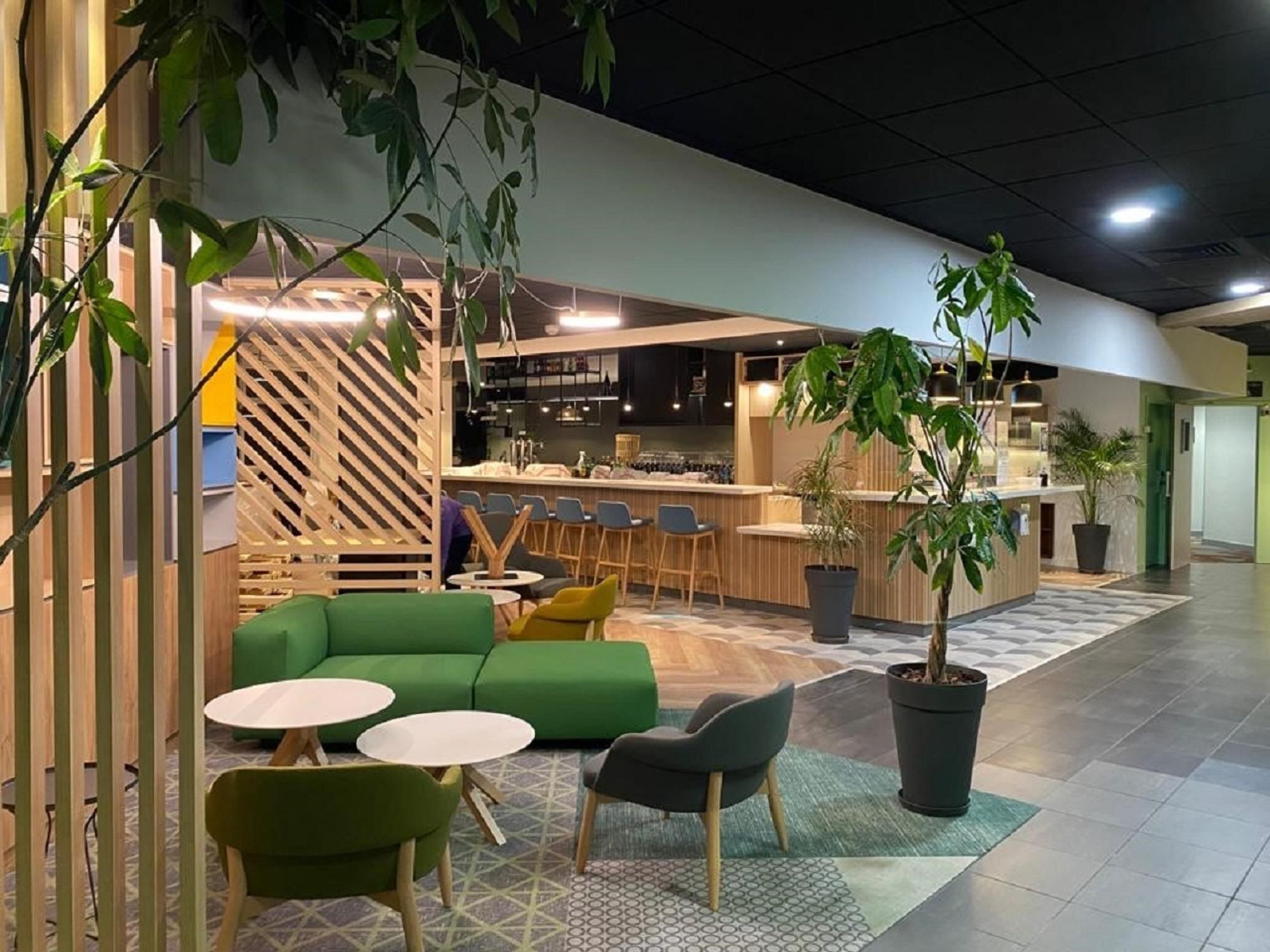 Best Western Clermont Ferrand Centre - Clermont-Ferrand - Lobby