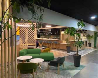 Best Western Clermont Ferrand Centre - Clermont-Ferrand - Lobby