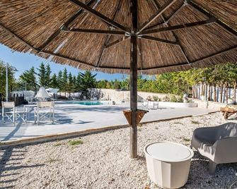 Zi Dunate by Rentbeat - Abbateggio - Patio