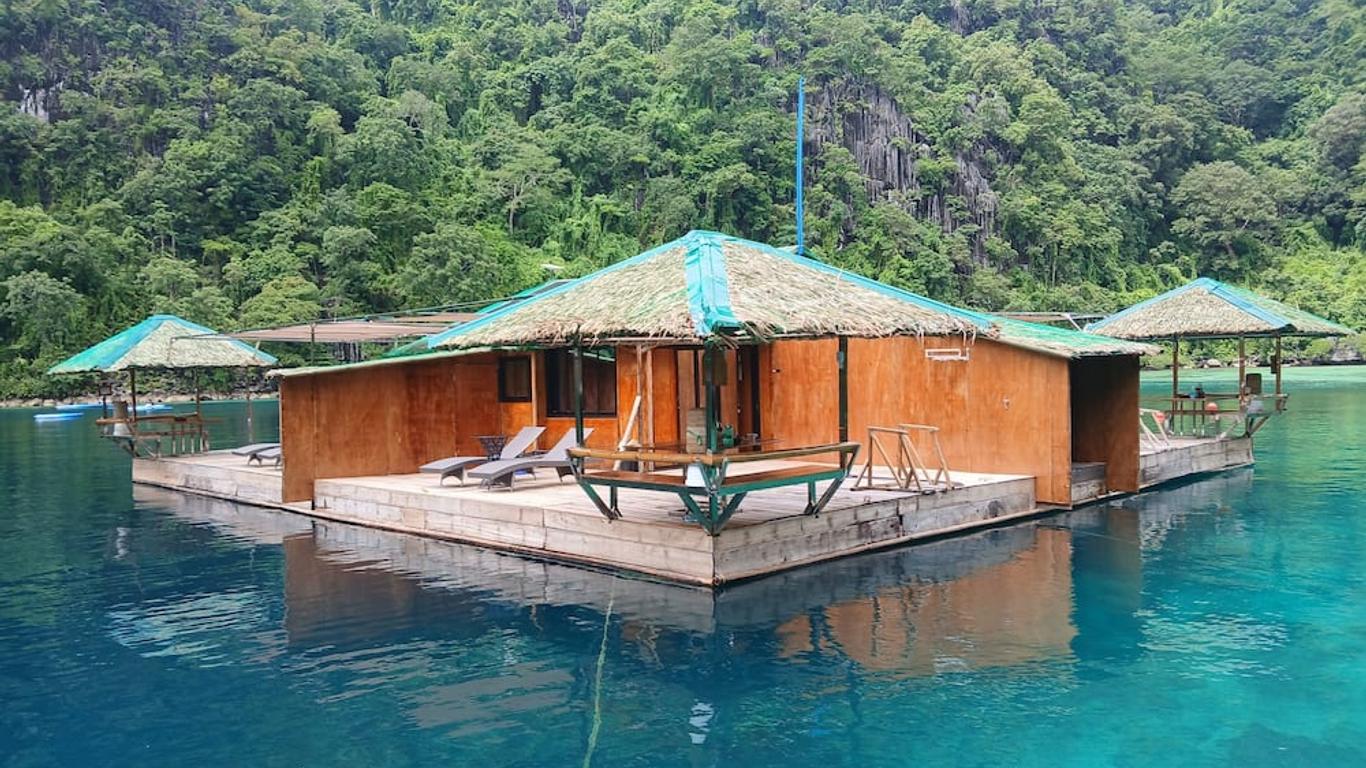 Paolyn Floating House Restaurant
