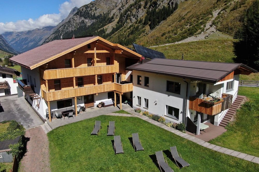 Haus Bergheim - St. Leonhard im Pitztal - בניין