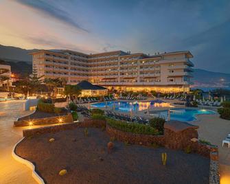 H10 塔布恩特海灘酒店 - 下佈雷納 - Breña Baja - 游泳池